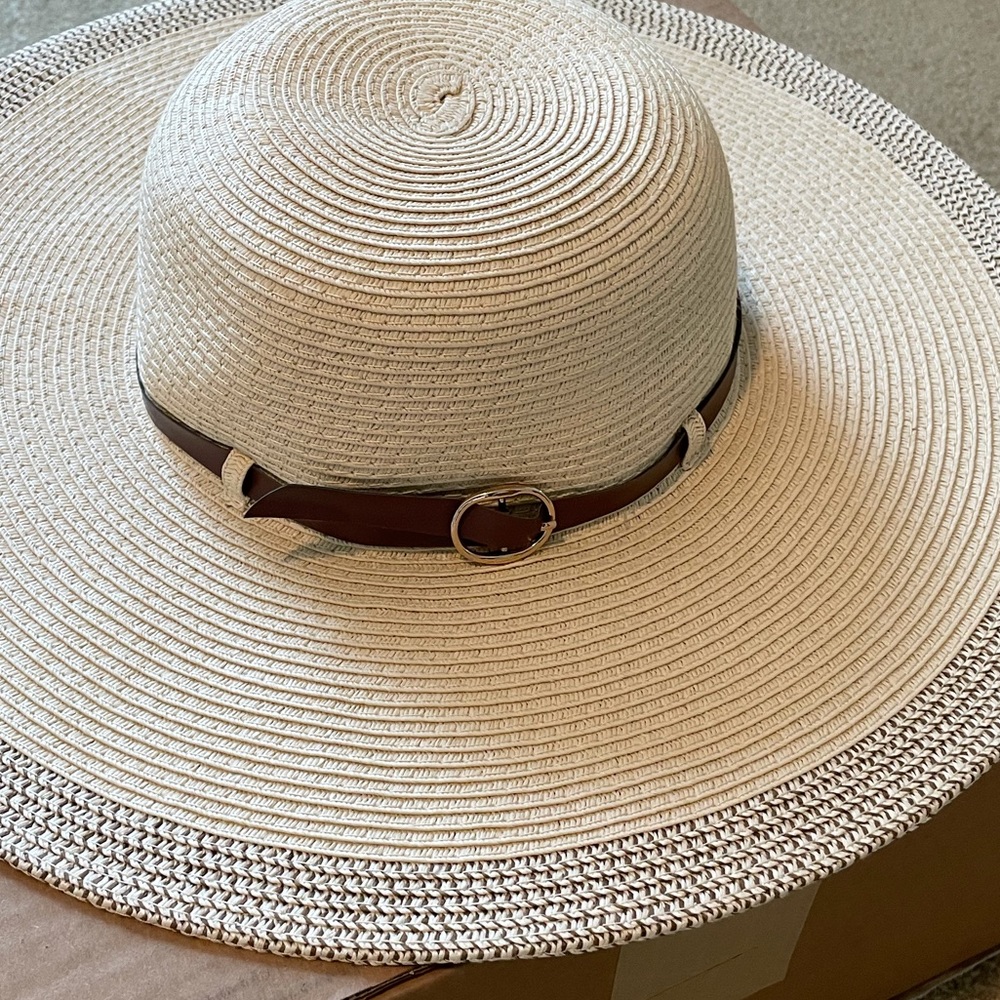 Women’s Sun Hat with Removable Belt